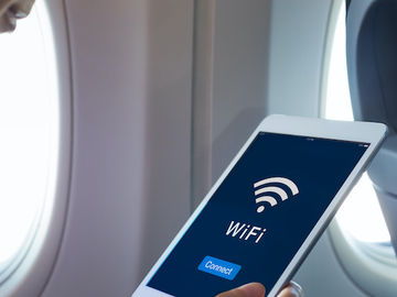  alt="Delta will spend $1 billion for free Wi-Fi -- and a whole lot more"  title="Delta will spend $1 billion for free Wi-Fi -- and a whole lot more" 